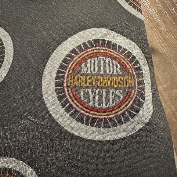 RM Style Harley Davidson Motorcycles Men's Green Silk Tie - Picture 2 of 6